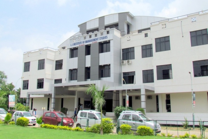 https://cache.careers360.mobi/media/colleges/social-media/media-gallery/9804/2019/7/12/College View of  L J Institute of Management Studies Ahmedabad_Campus-View.jpg